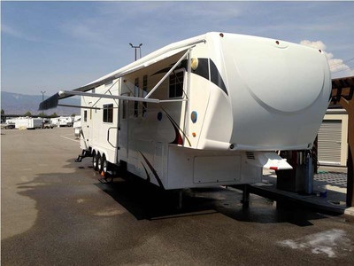 2009 Heartland Cyclone 3912 