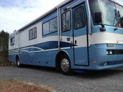 1995 40 Monaco Knight