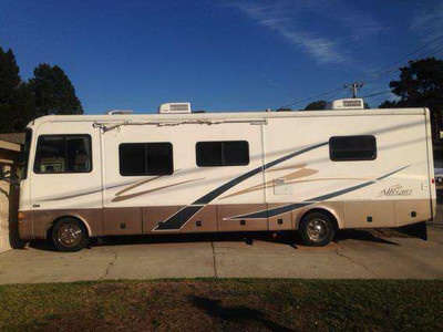 2003 33 Tiffin Allegro w/2 slides