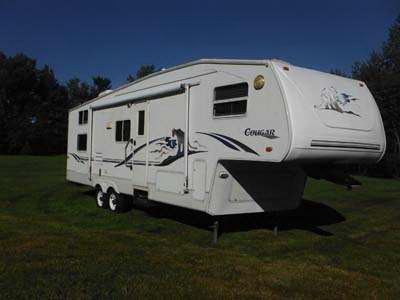 2003 32 Keystone Cougar w/slide