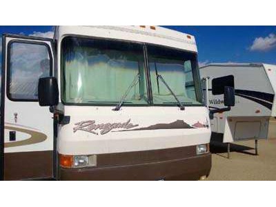 1999 39 Newmark Renegade w/slide