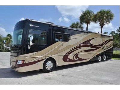 2011 Fleetwood Discovery