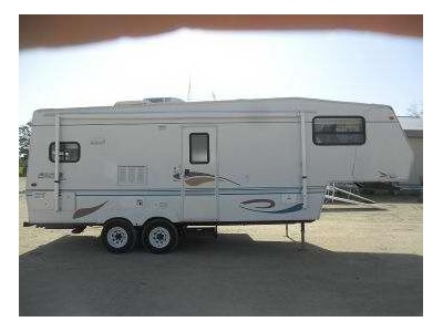2000 Jayco Eagle 24� 5th Wheel
